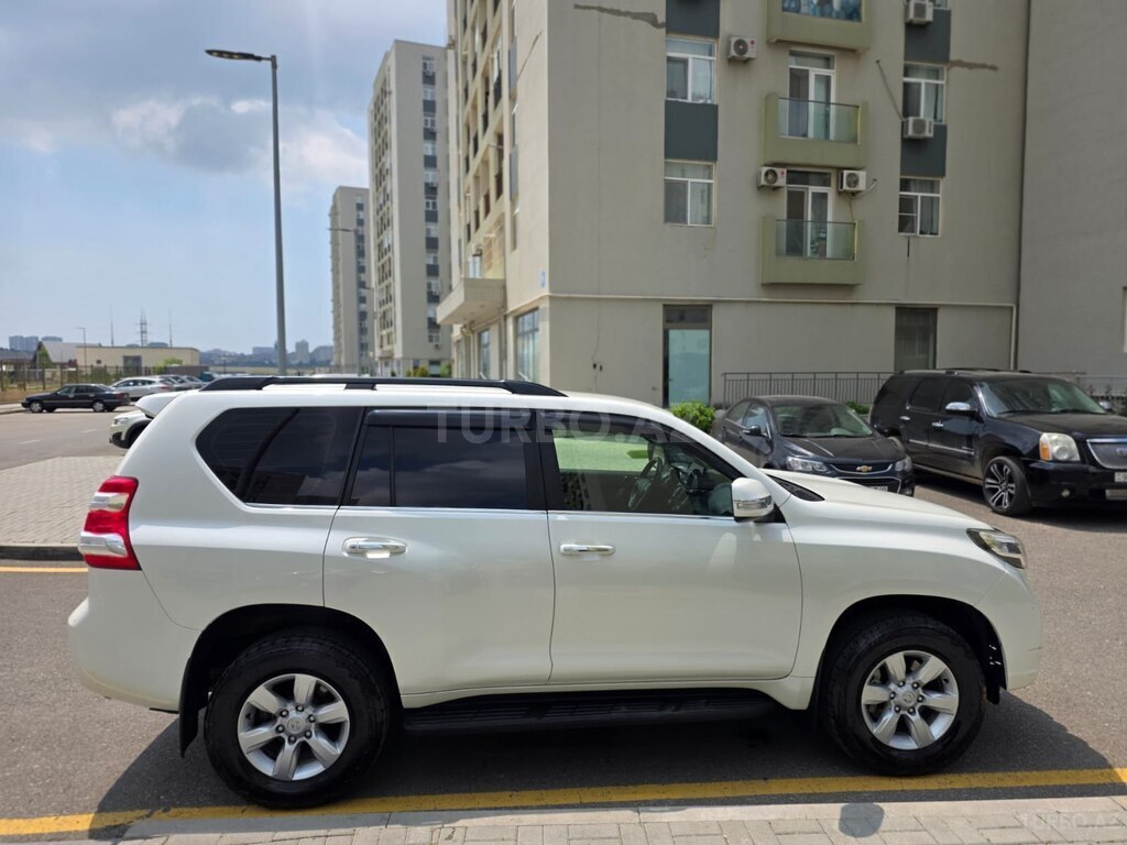 Toyota Land Cruiser Prado