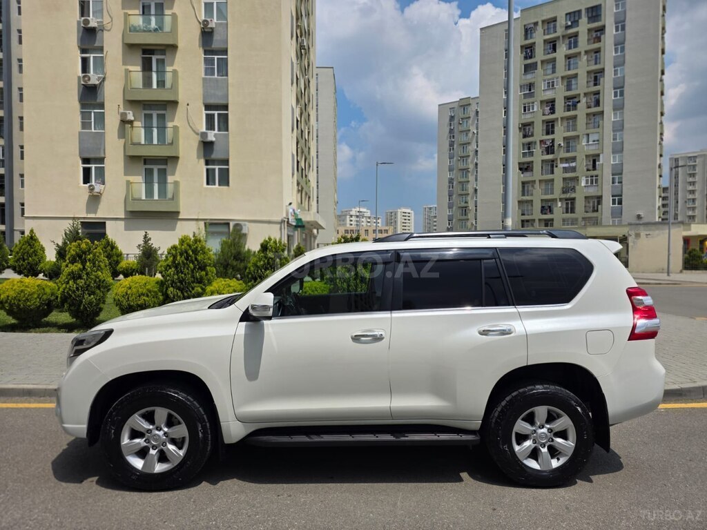 Toyota Land Cruiser Prado