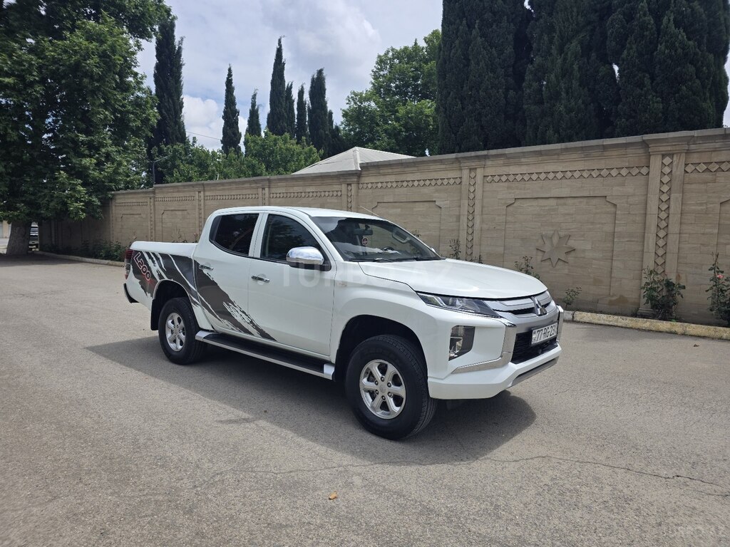 Mitsubishi L200
