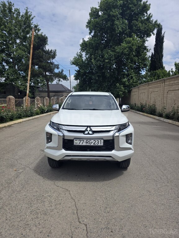 Mitsubishi L200