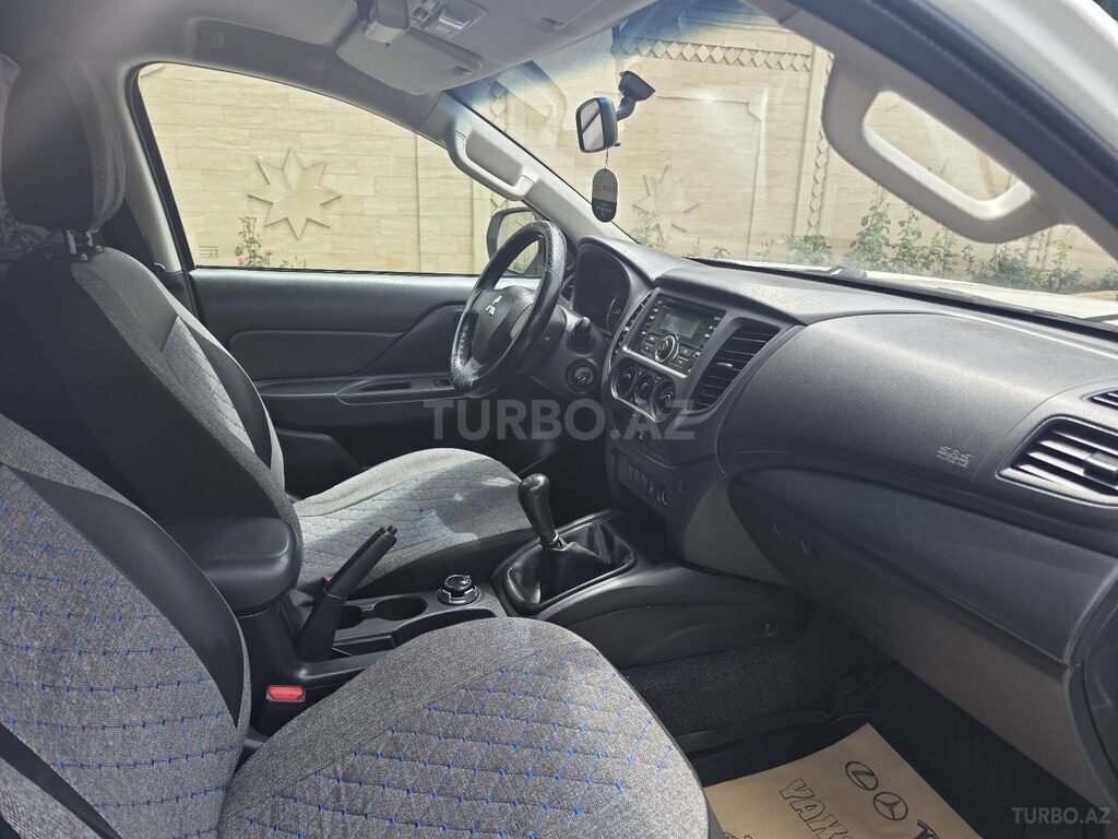 Mitsubishi L200