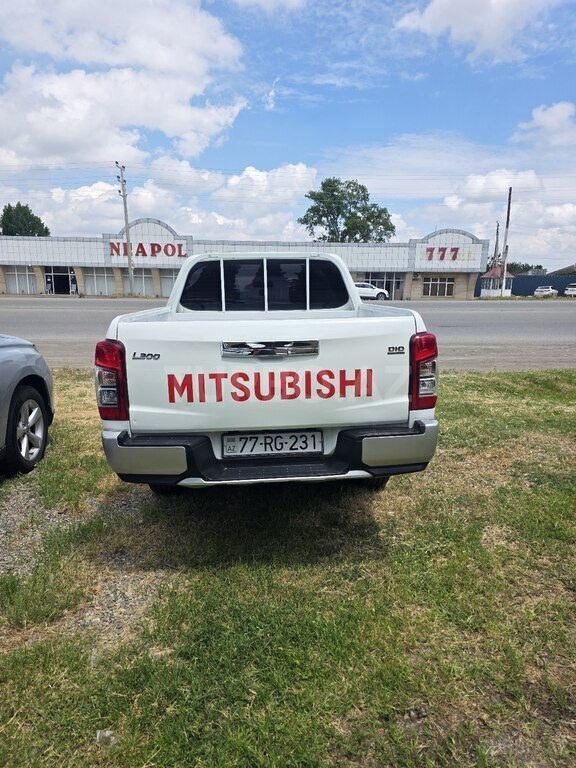 Mitsubishi L200