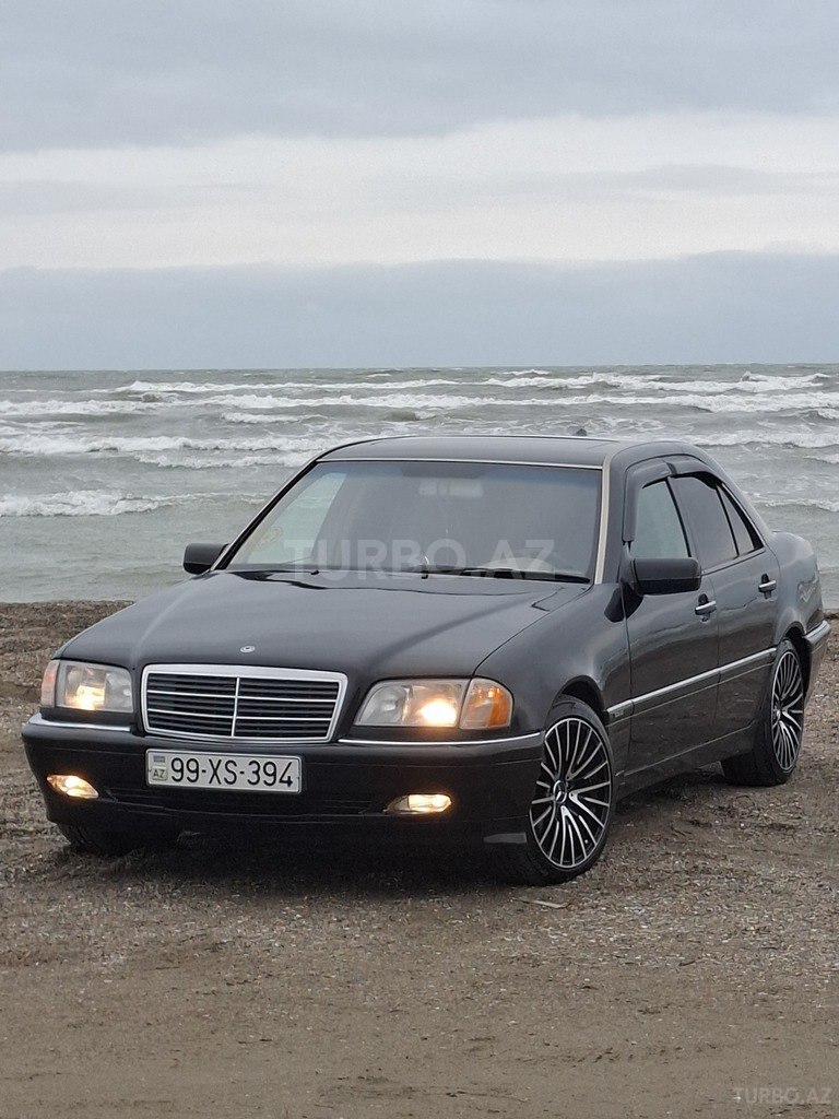 Mercedes C 230