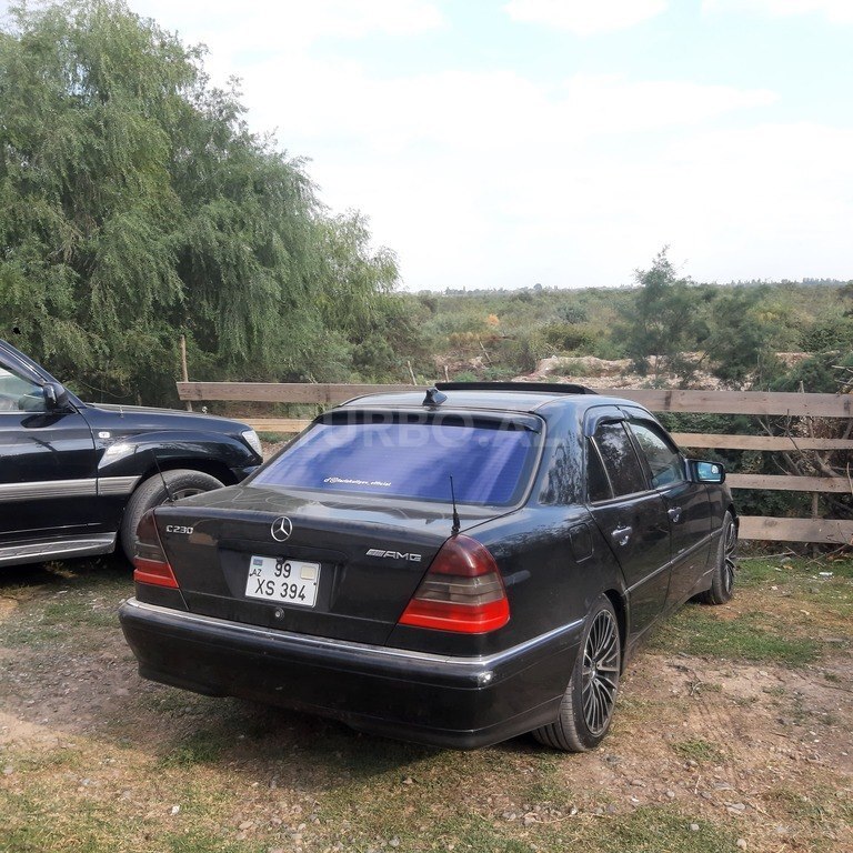 Mercedes C 230