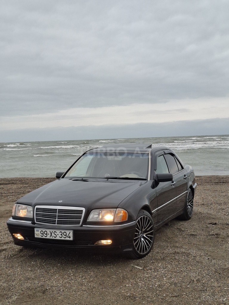 Mercedes C 230