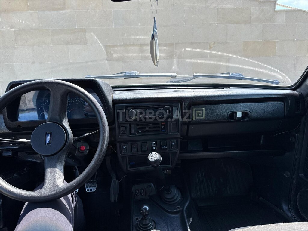 LADA (VAZ) Niva