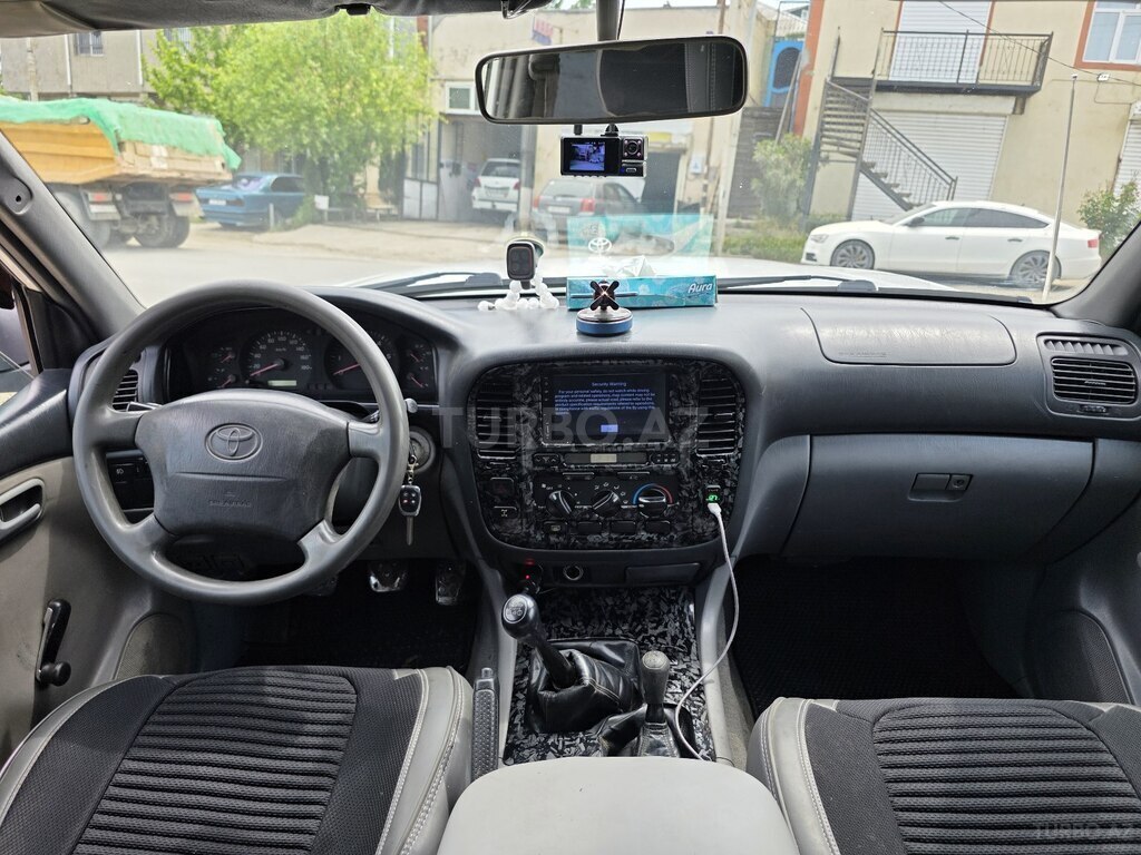 Toyota Land Cruiser