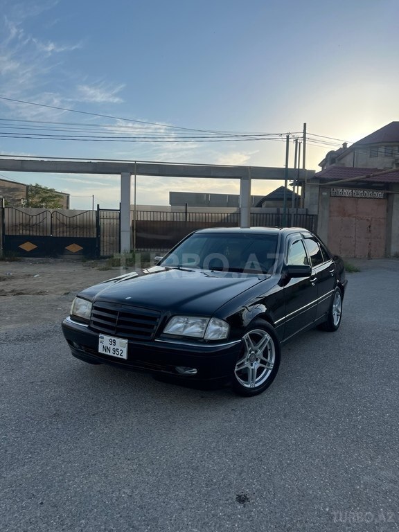 Mercedes C 230
