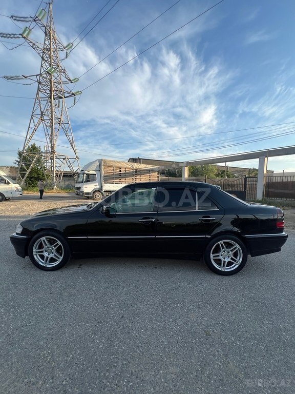 Mercedes C 230