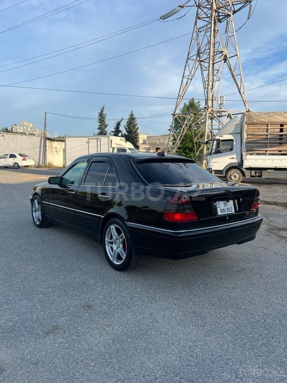Mercedes C 230