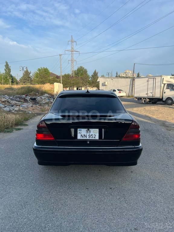 Mercedes C 230