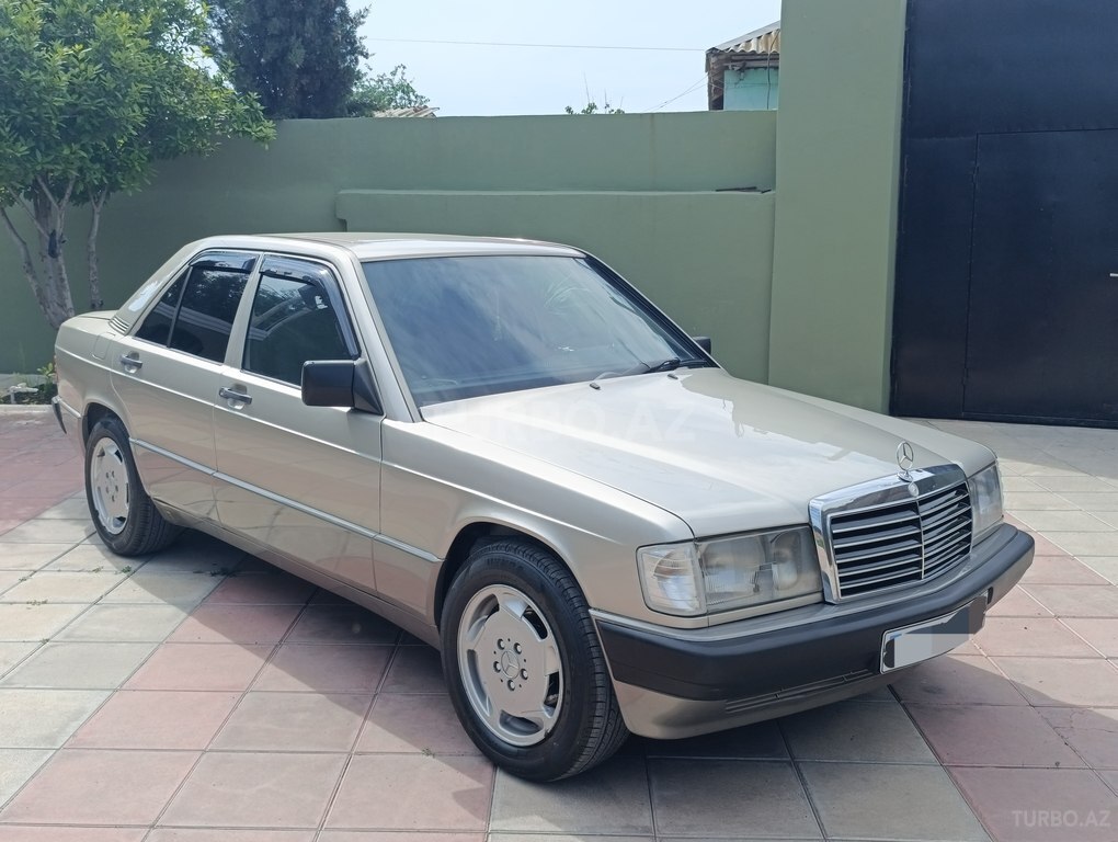 Mercedes 190