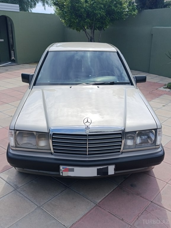 Mercedes 190