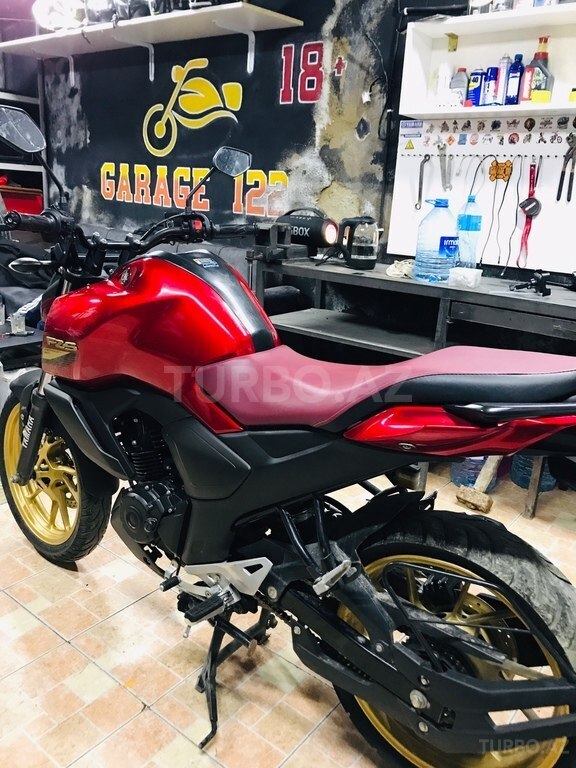 Yamaha FZ-S FI Deluxe