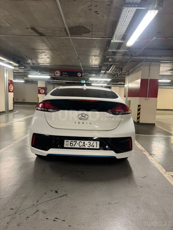 Hyundai IONIQ