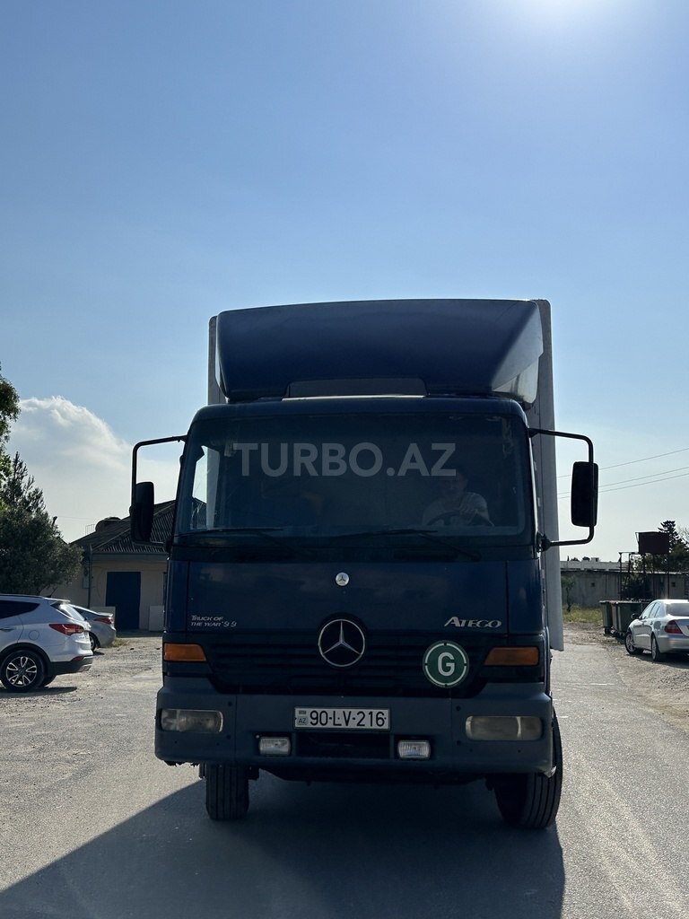 Mercedes Atego 1215