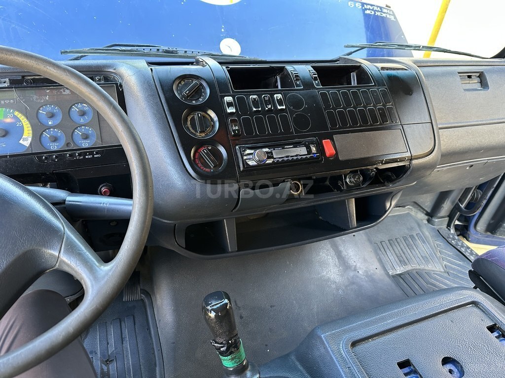 Mercedes Atego 1215