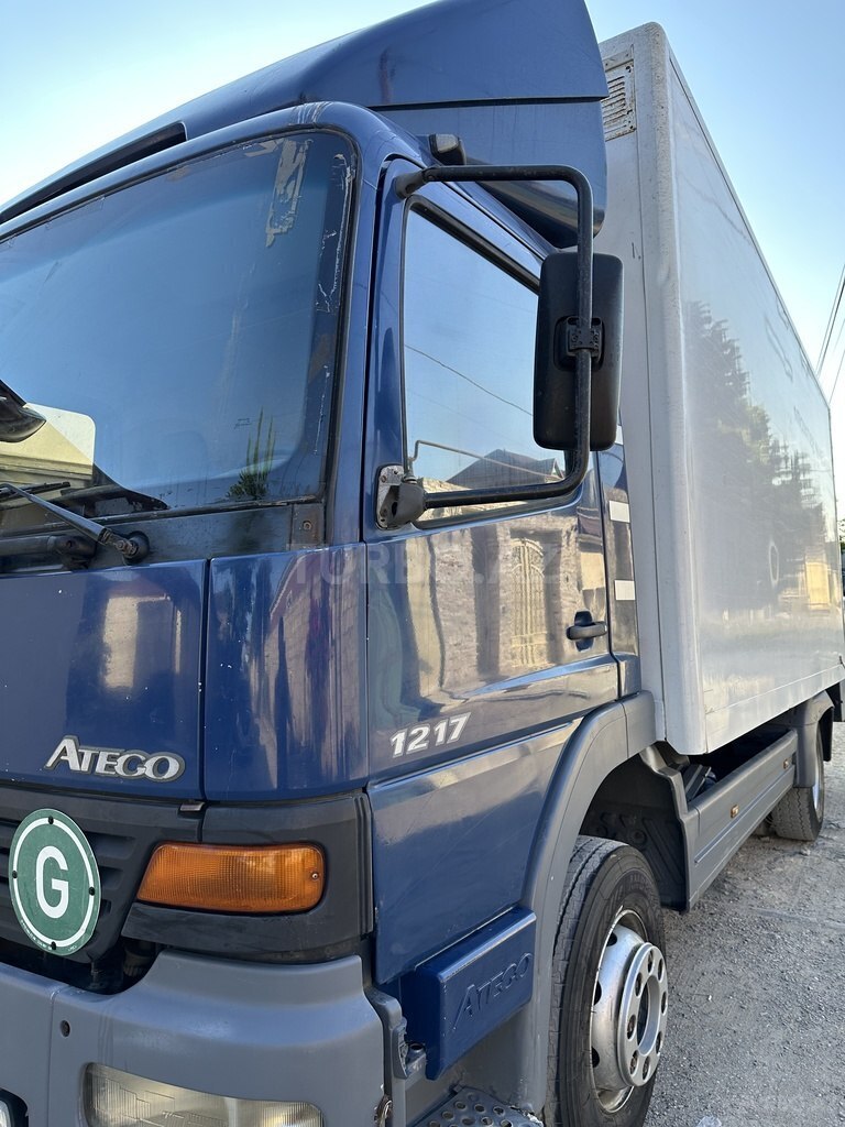 Mercedes Atego 1215