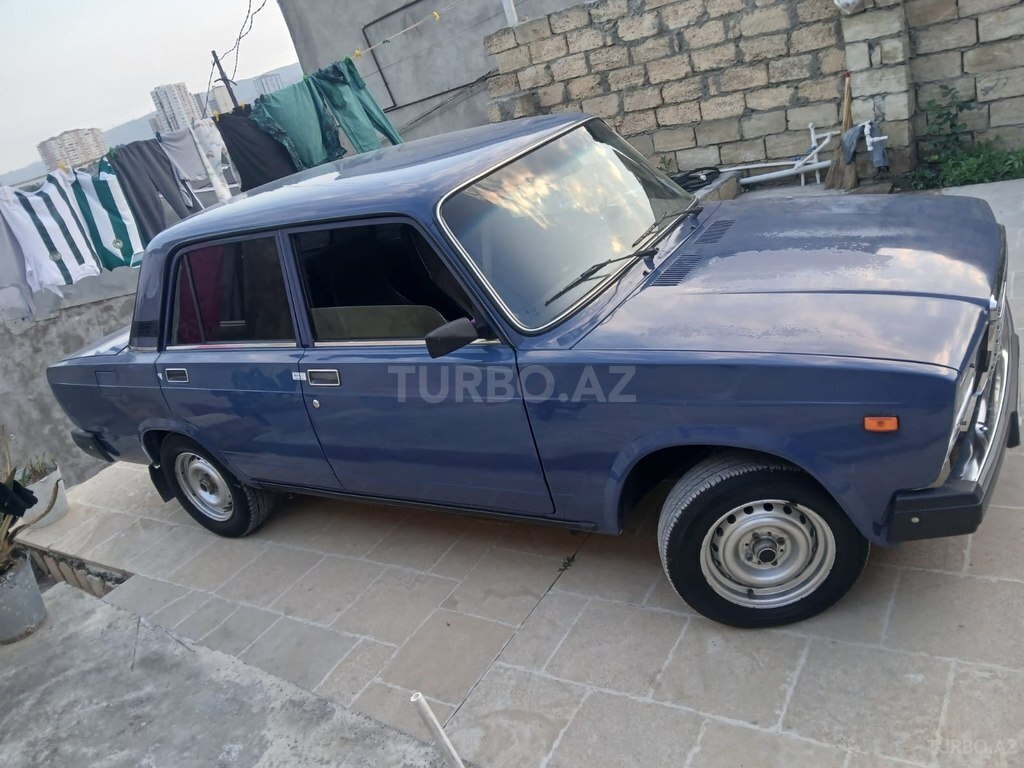 LADA (VAZ) 2107