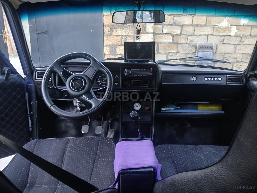 LADA (VAZ) 2107