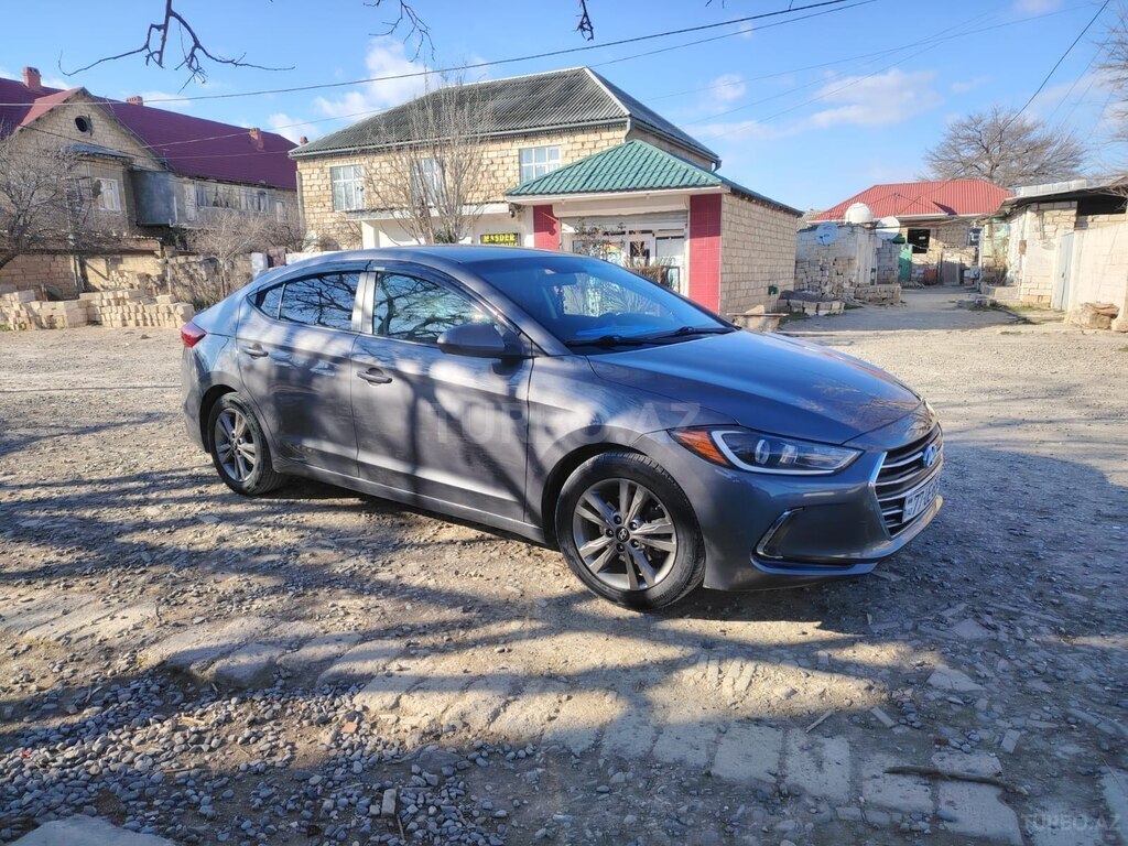 Hyundai Elantra