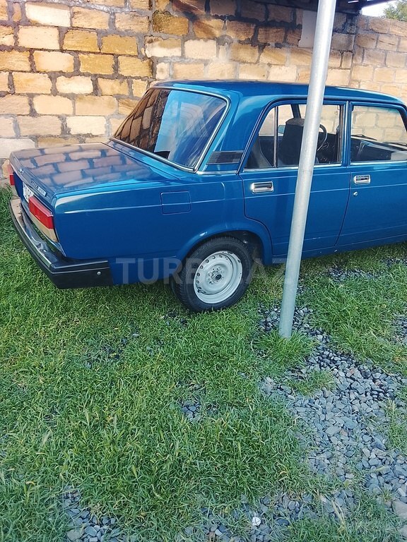 LADA (VAZ) 2107