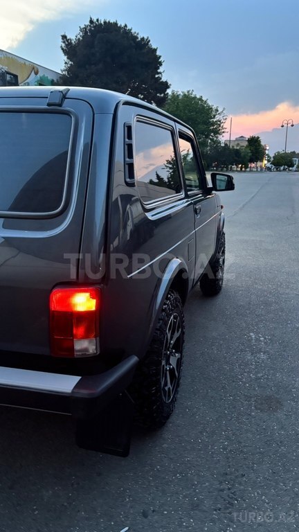 LADA (VAZ) Niva