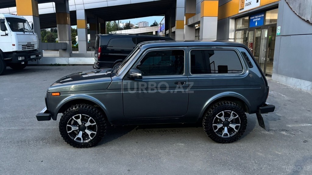 LADA (VAZ) Niva