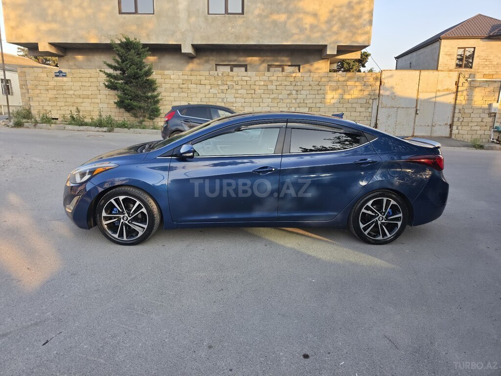 Hyundai Elantra