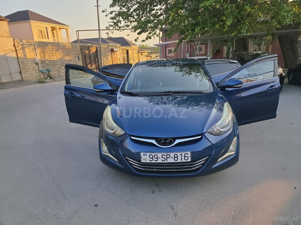 Hyundai Elantra