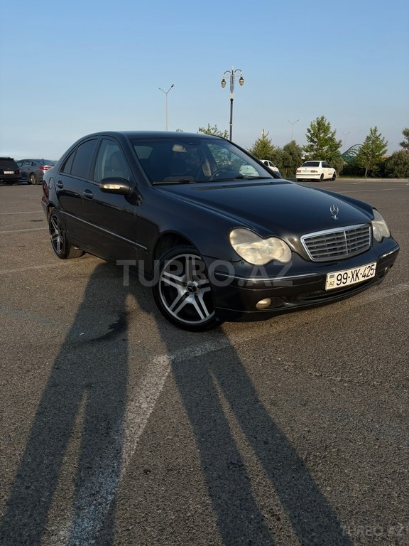 Mercedes C 240