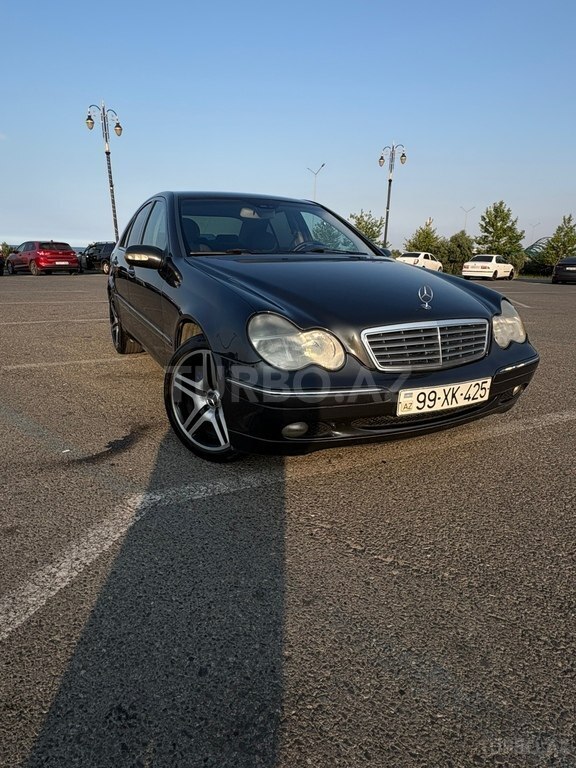 Mercedes C 240