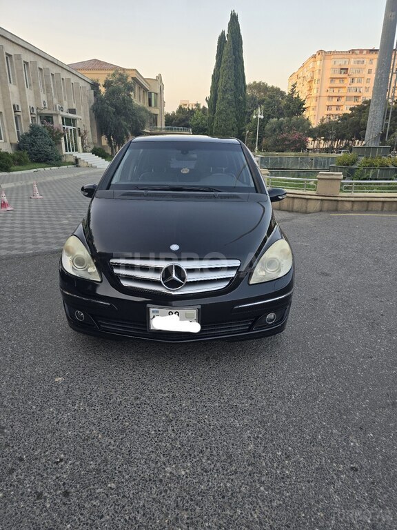 Mercedes B 170