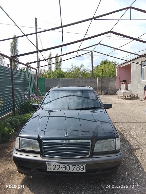 Mercedes C 230
