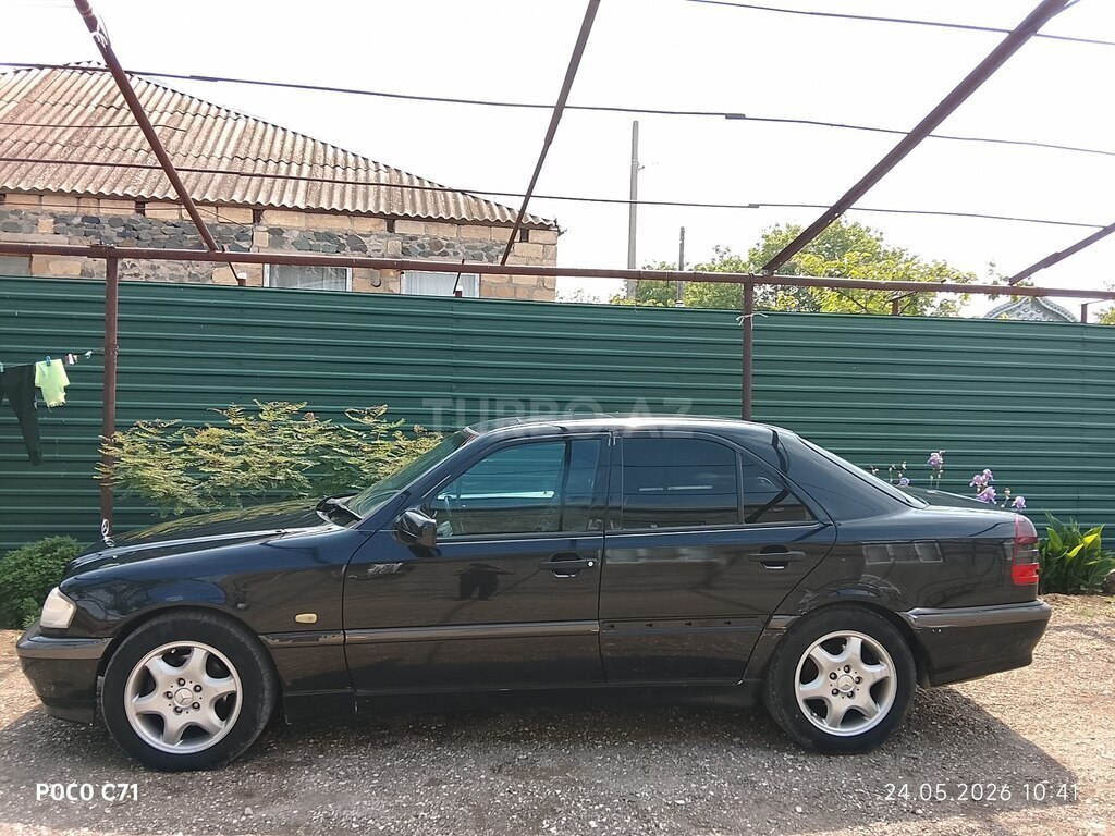 Mercedes C 230