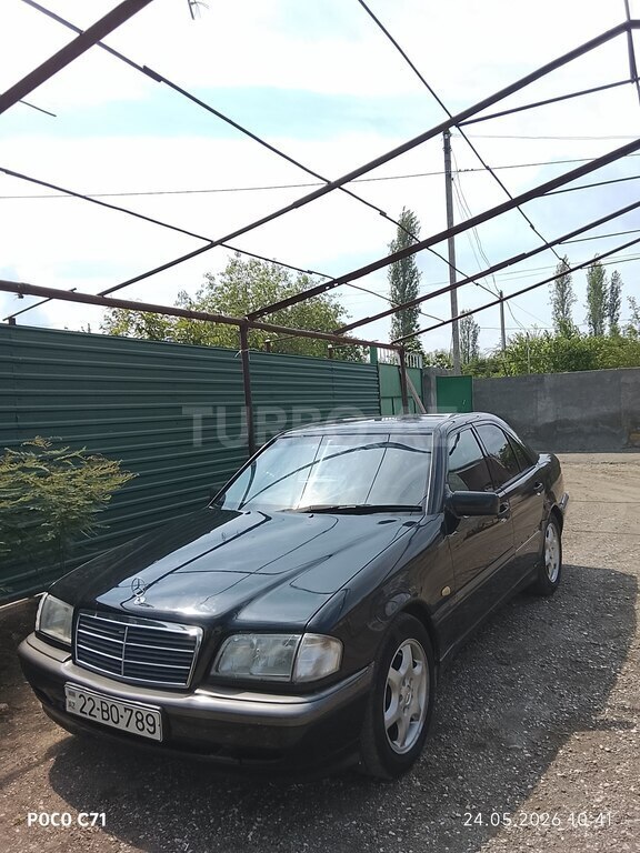 Mercedes C 230