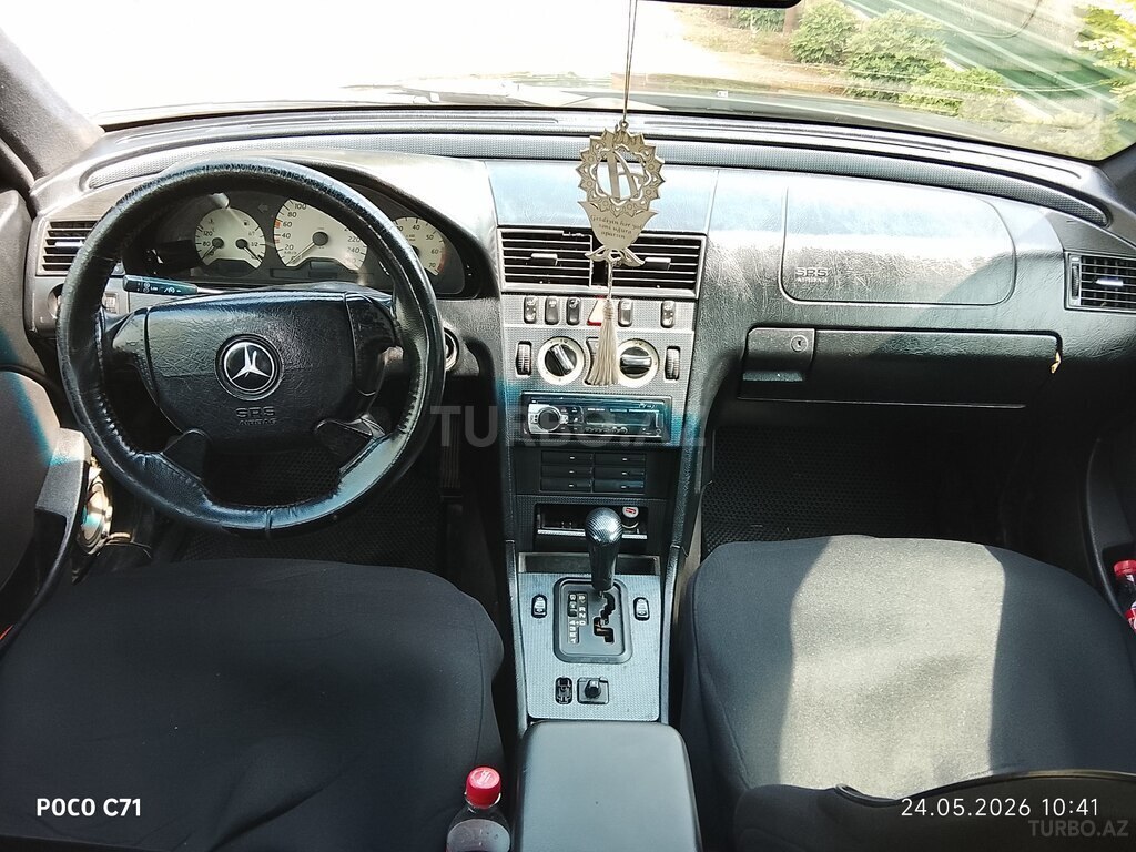 Mercedes C 230