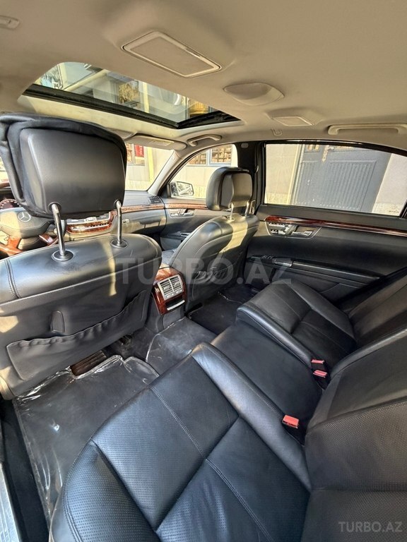 Mercedes S 500