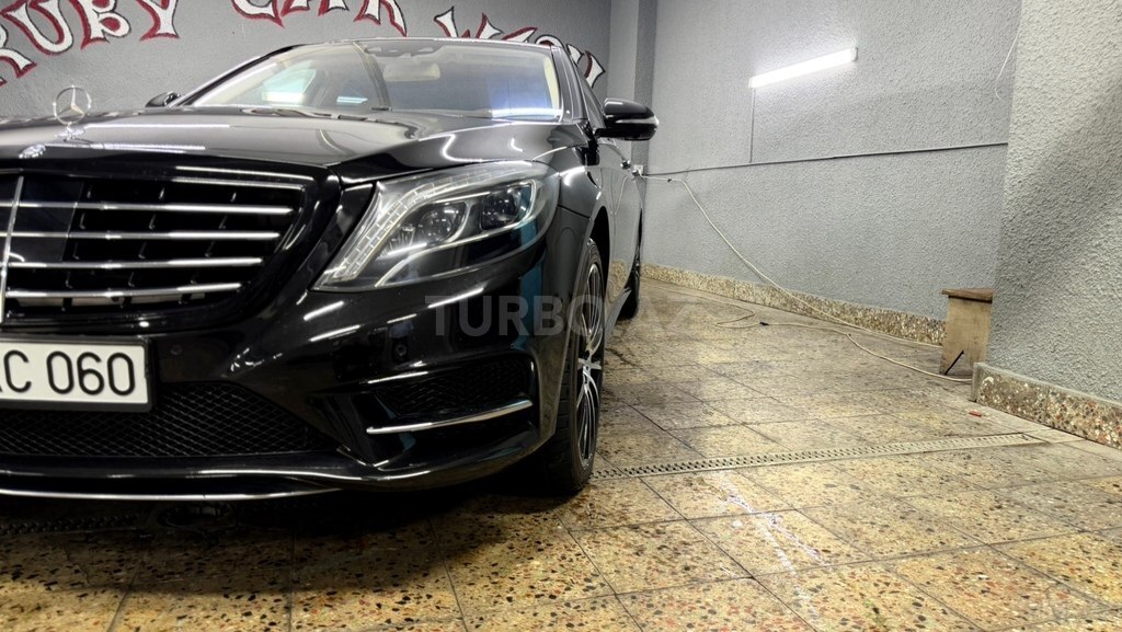 Mercedes S 500 4MATIC
