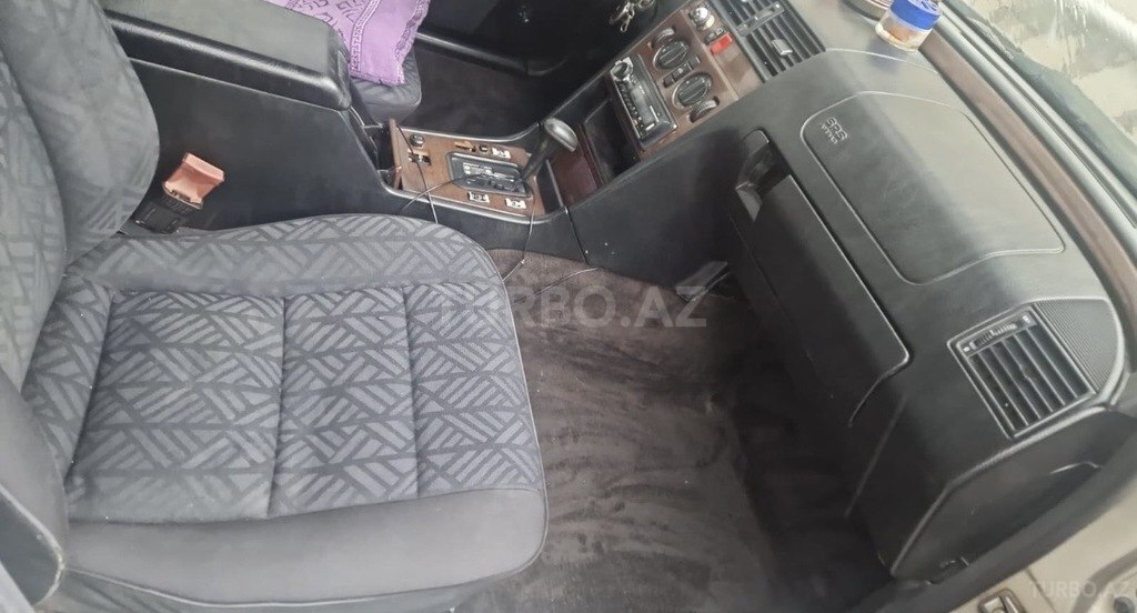 Mercedes C 180