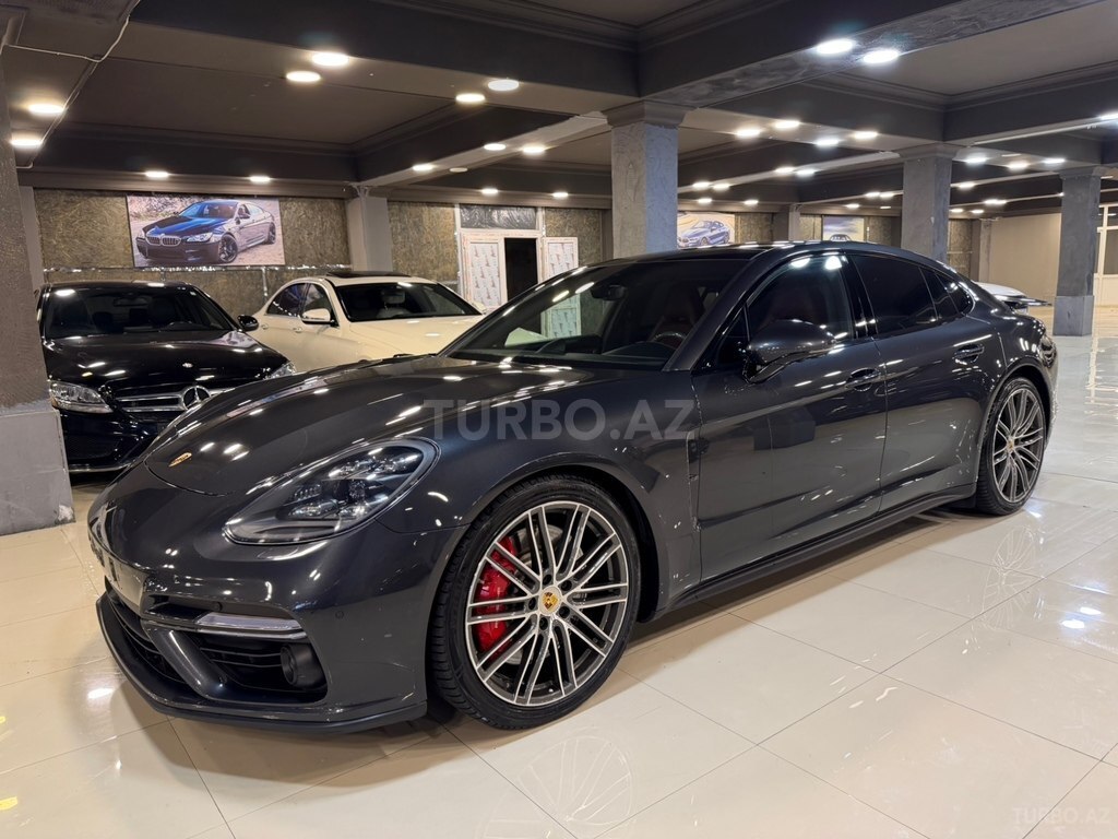 Porsche Panamera Turbo