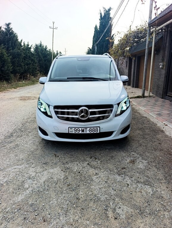 Mercedes V 250