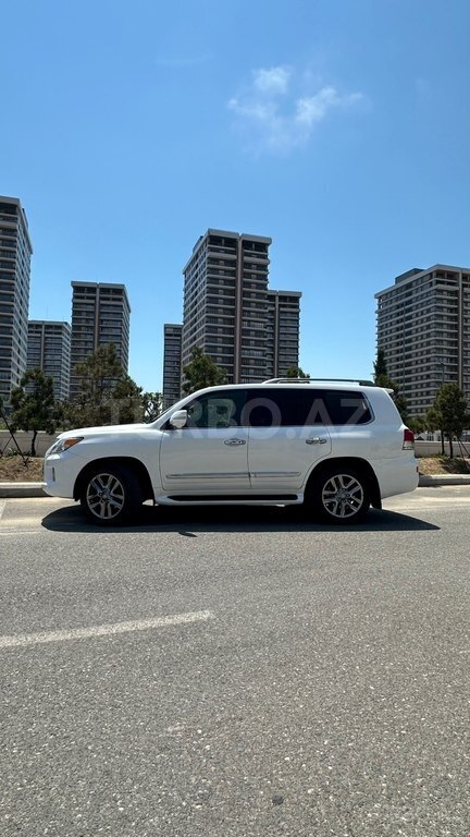 Lexus LX 570