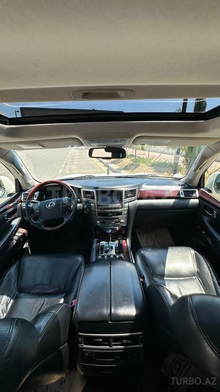 Lexus LX 570