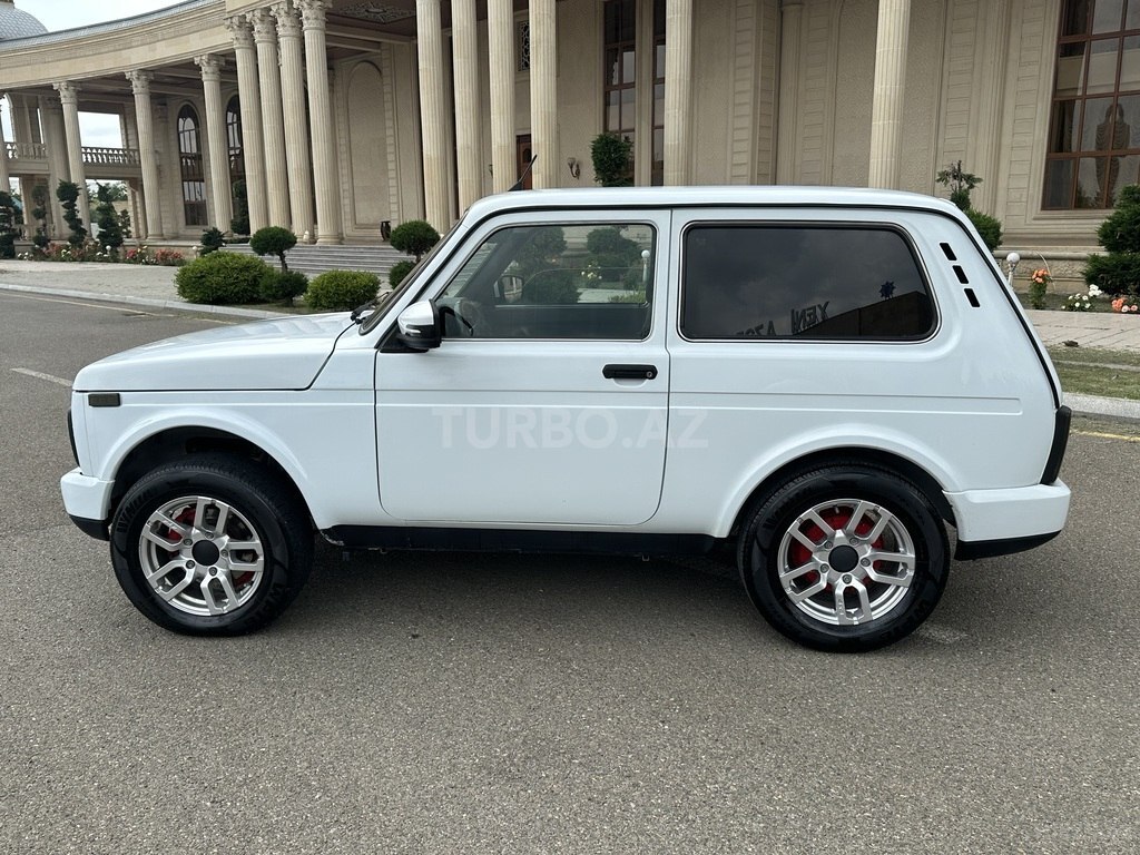 LADA (VAZ) Niva