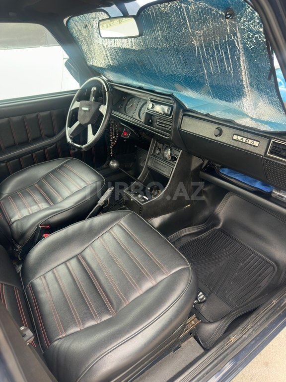 LADA (VAZ) 2107