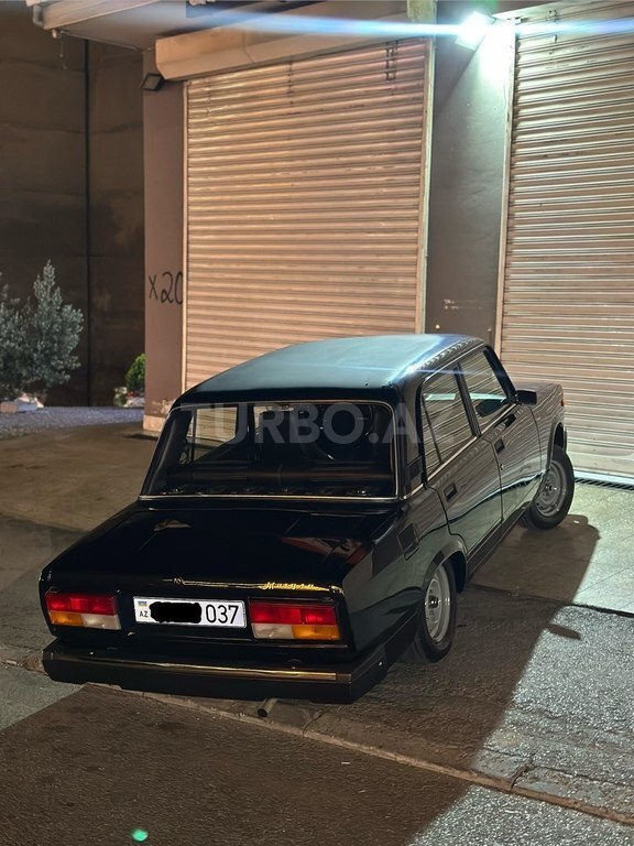 LADA (VAZ) 2107