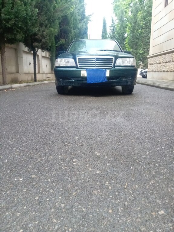 Mercedes C 180