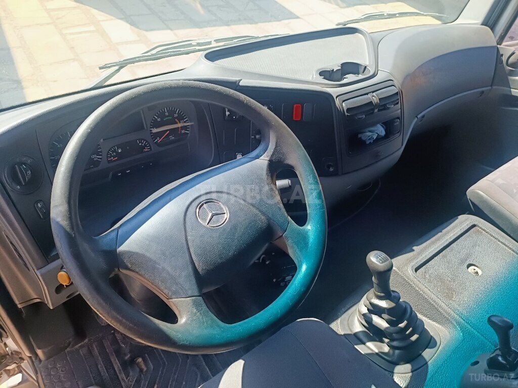 Mercedes Axor 1829