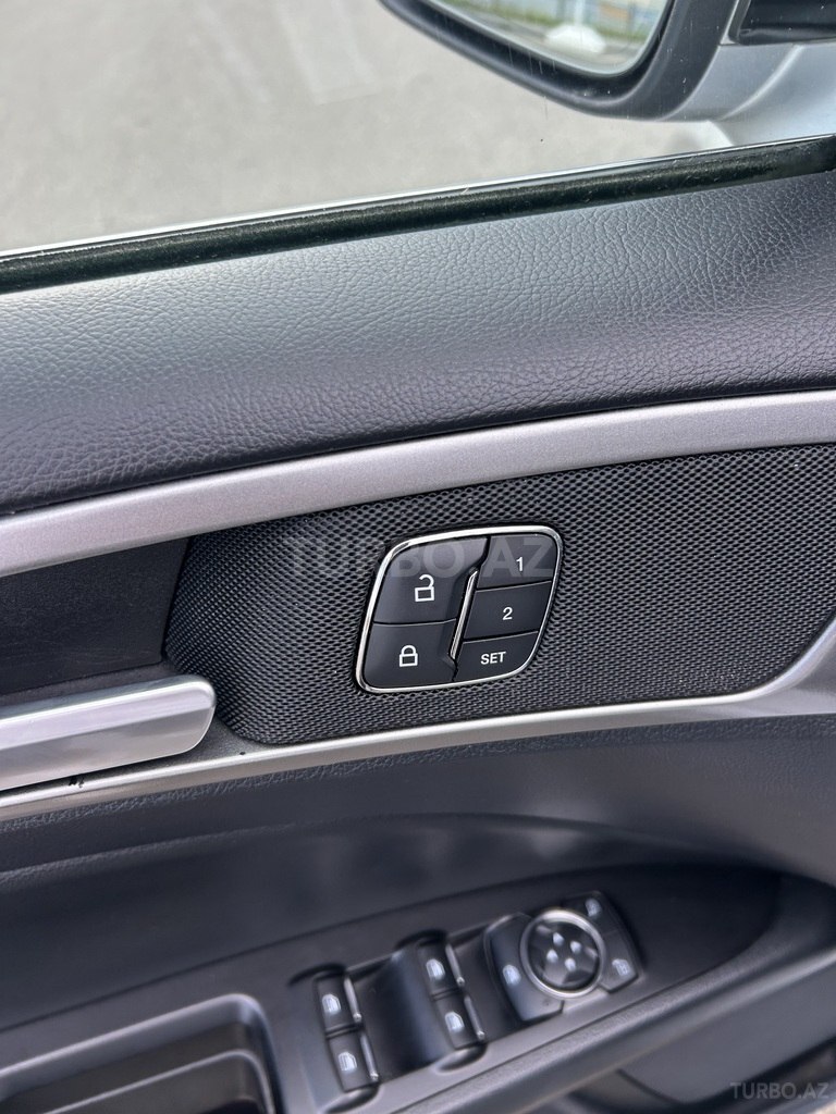 Ford Fusion (North America)